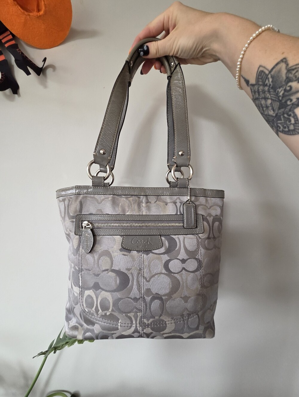Coach F15436 Penelope Signature Jacquard Shoulder Bag Penelope Lunch Tote *Read